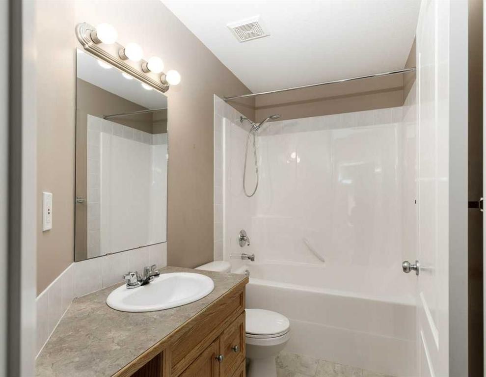 207 Lancaster Drive, Red Deer, AB - Indoor Photo Showing Bathroom