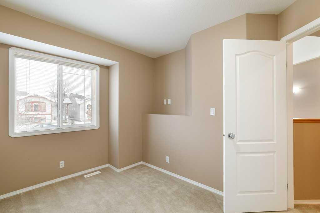 207 Lancaster Drive, Red Deer, AB - Indoor Photo Showing Other Room