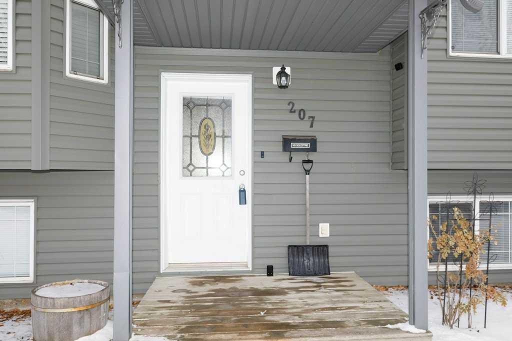 207 Lancaster Drive, Red Deer, AB - Outdoor With Exterior