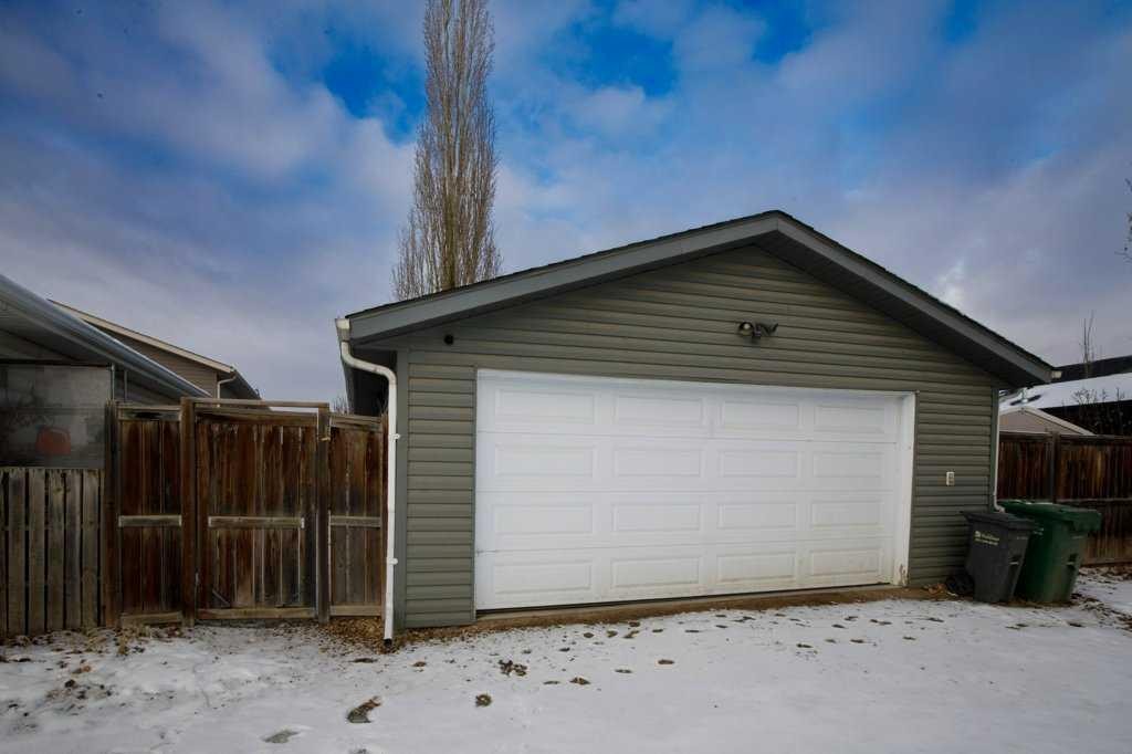 207 Lancaster Drive, Red Deer, AB - Outdoor With Exterior