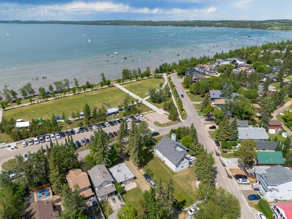 4003 Lakeshore Drive, Sylvan Lake, AB