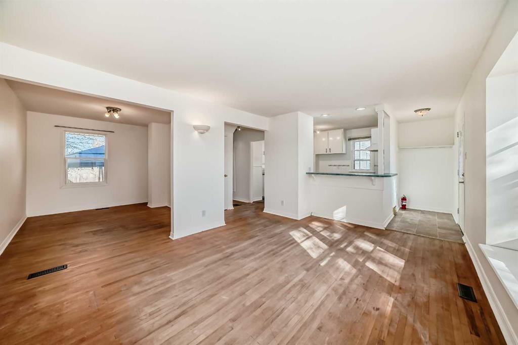 168 Tamarac Boulevard, Springbrook, AB - Indoor