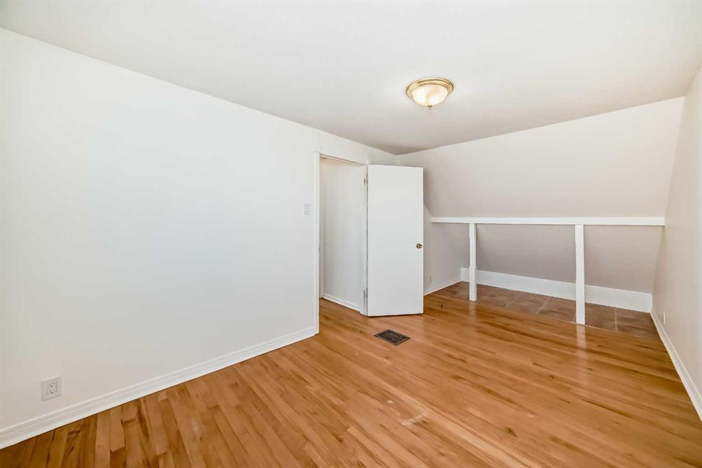 168 Tamarac Boulevard, Springbrook, AB - Indoor Photo Showing Other Room