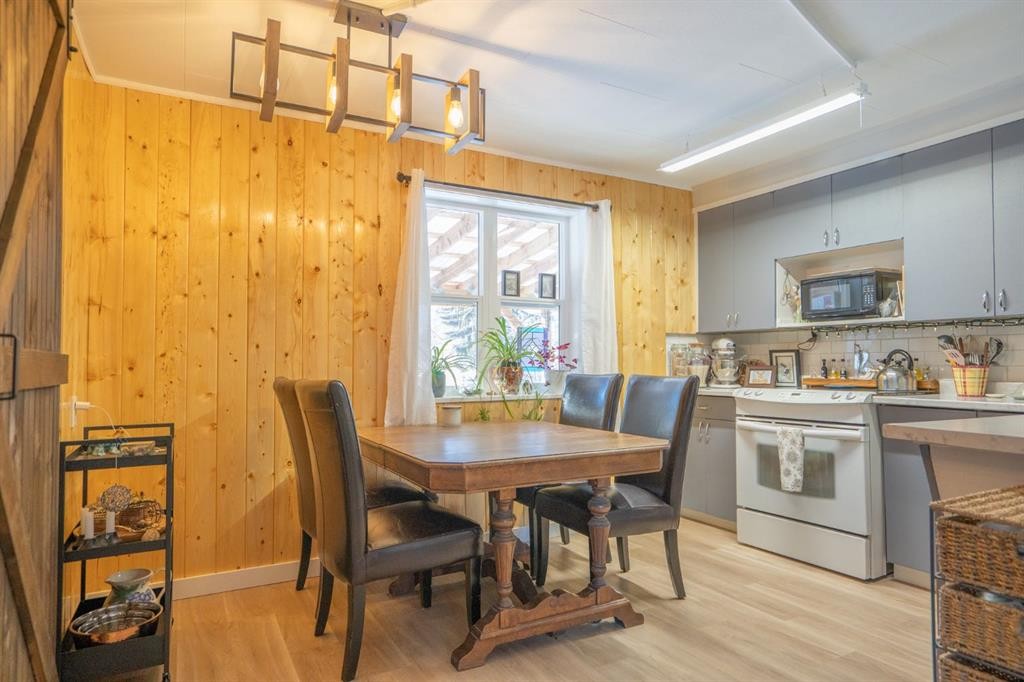 5010 53Rd Avenue, Bashaw, AB - Indoor