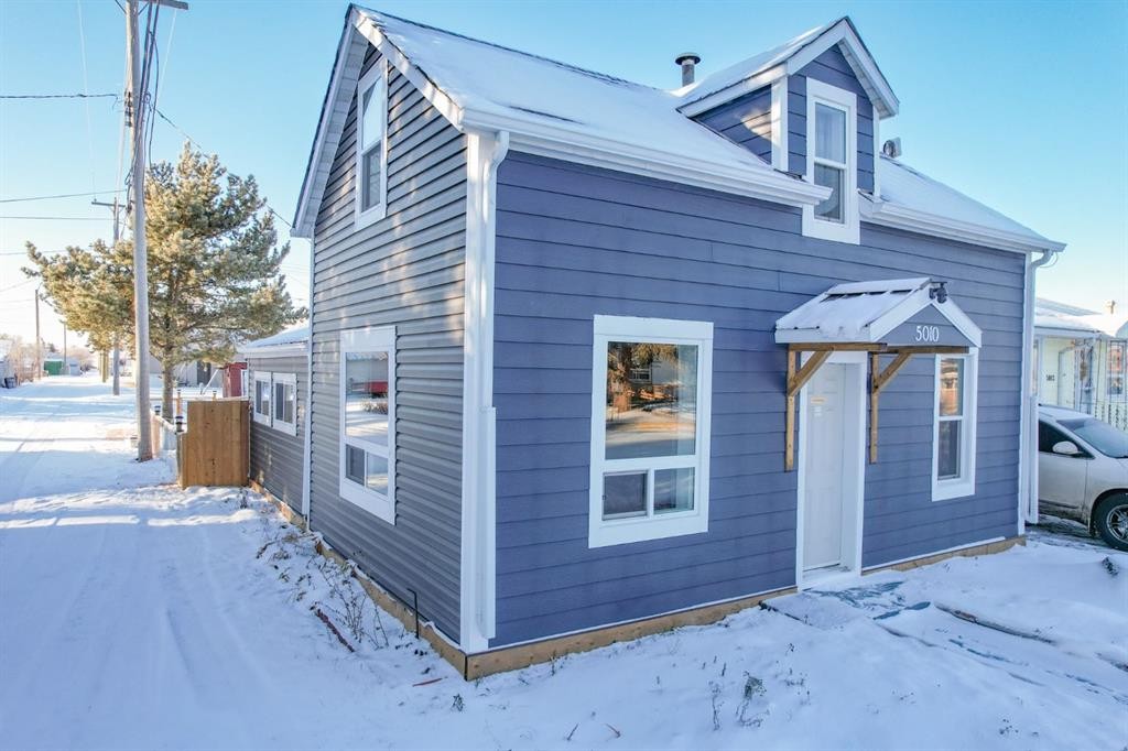 5010 53Rd Avenue, Bashaw, AB - Outdoor