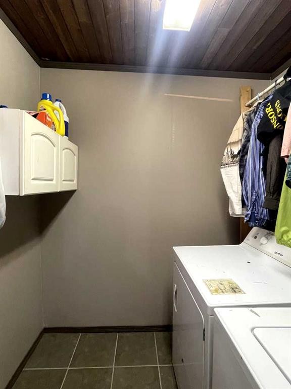 5135 49 Street, Consort, AB - Indoor Photo Showing Laundry Room