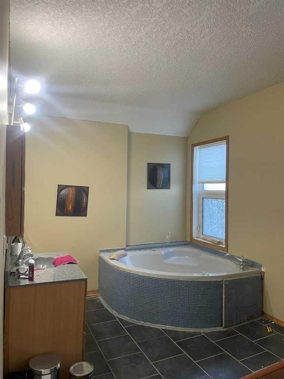 5135 49 Street, Consort, AB - Indoor Photo Showing Bathroom