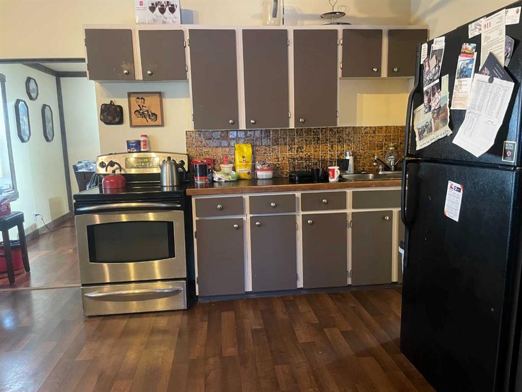 5135 49 Street, Consort, AB - Indoor Photo Showing Kitchen