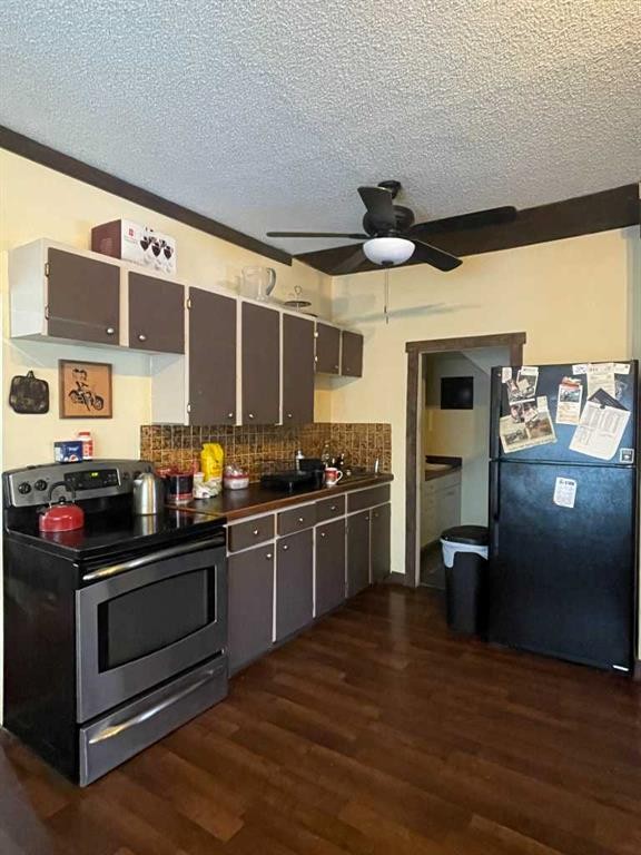 5135 49 Street, Consort, AB - Indoor Photo Showing Kitchen