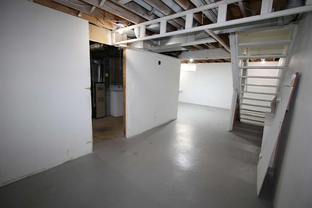 44-7124 Gray Drive, Red Deer, AB - Indoor Photo Showing Basement