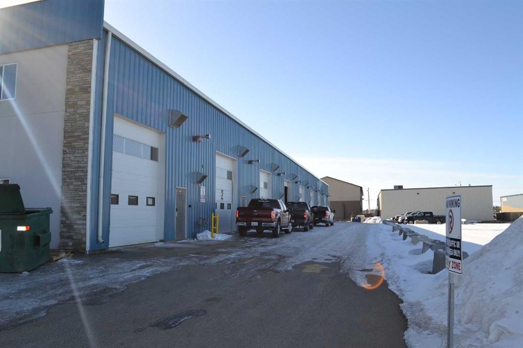 3-14 Thevenaz Industrial Trail, Sylvan Lake, AB