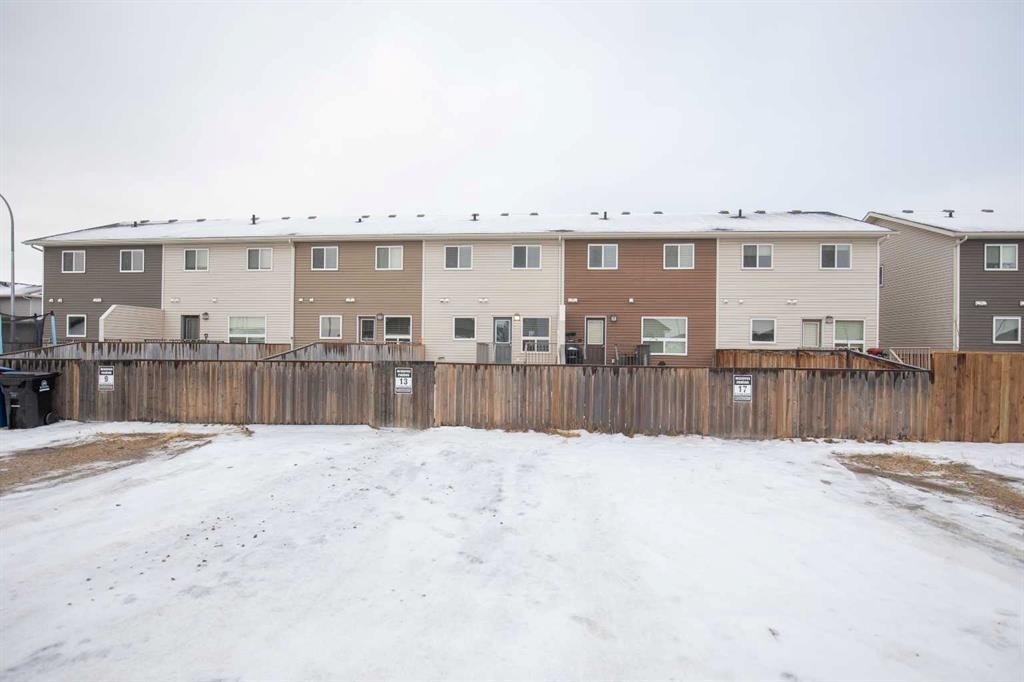 13 Crimson Court, Blackfalds, AB - Outdoor
