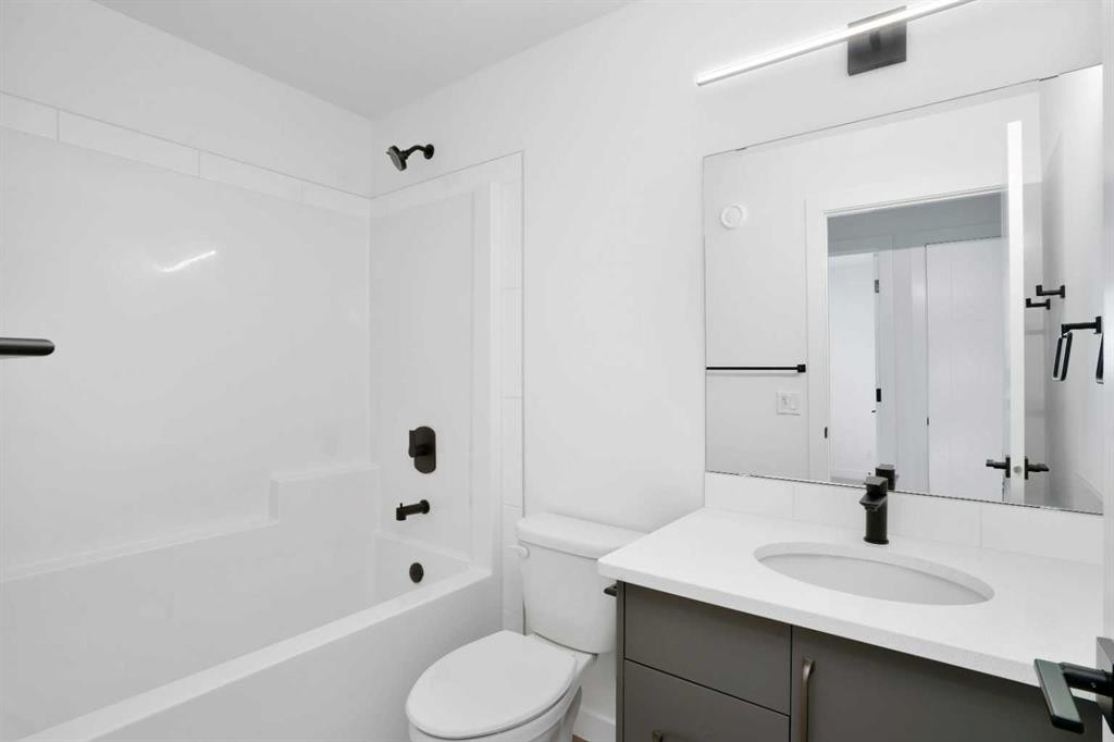 18 Palmer Circle, Blackfalds, AB - Indoor Photo Showing Bathroom