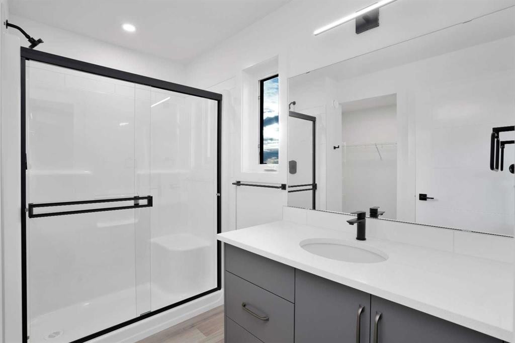 18 Palmer Circle, Blackfalds, AB - Indoor Photo Showing Bathroom