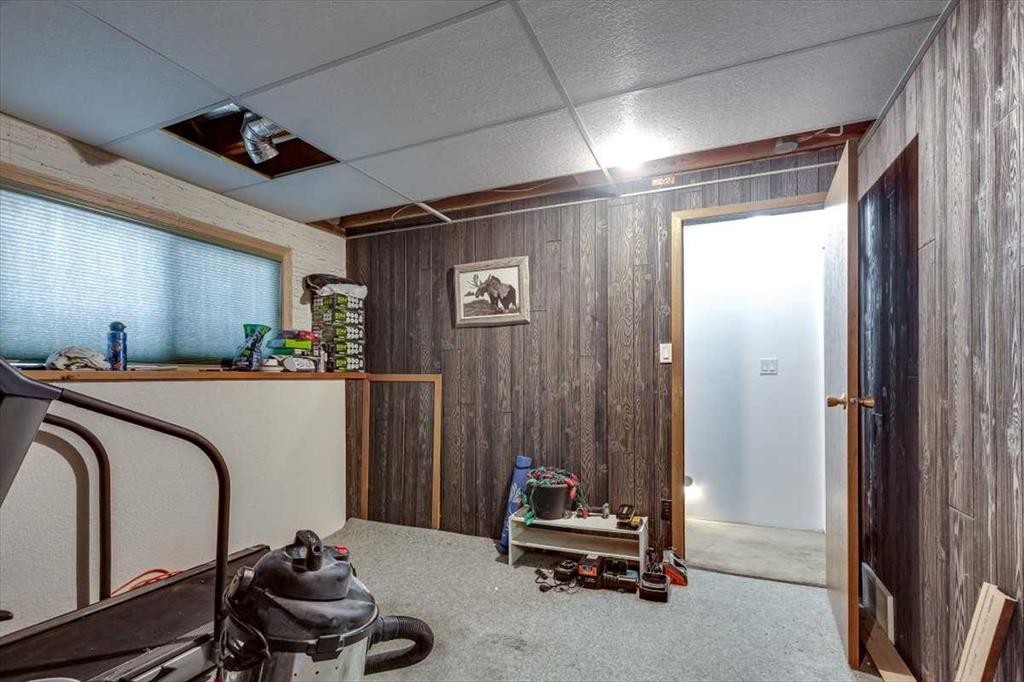 8 Nielsen Close, Red Deer, AB - Indoor Photo Showing Other Room