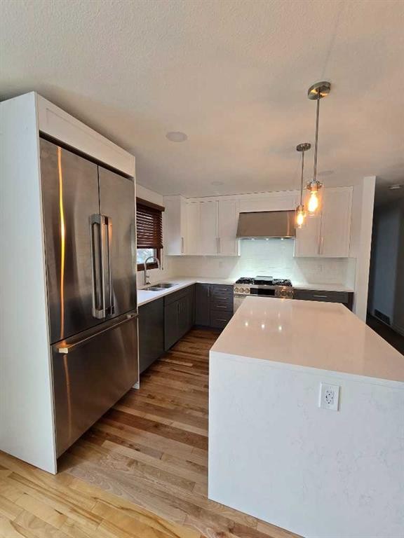 8 Nielsen Close, Red Deer, AB - Indoor Photo Showing Kitchen