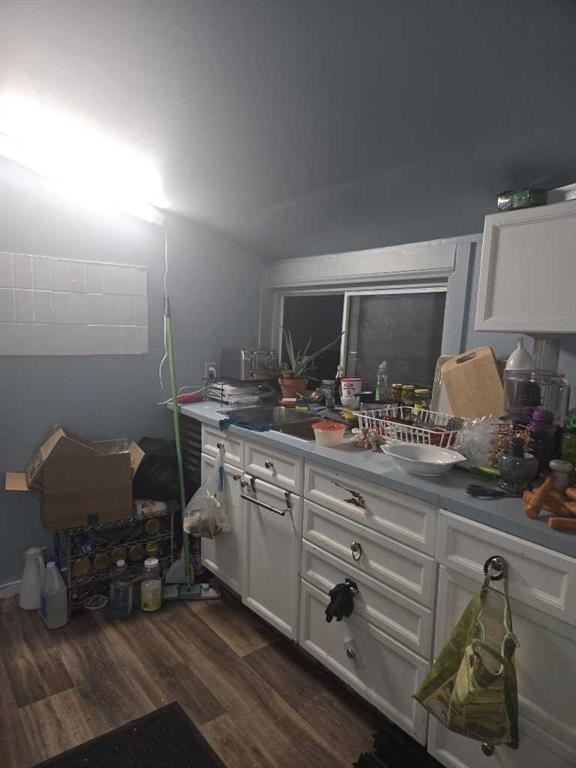 4513 44 Street, Castor, AB - Indoor