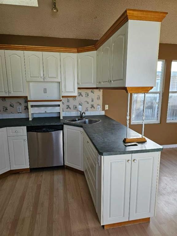 60 Parkland Acres, Lacombe, AB