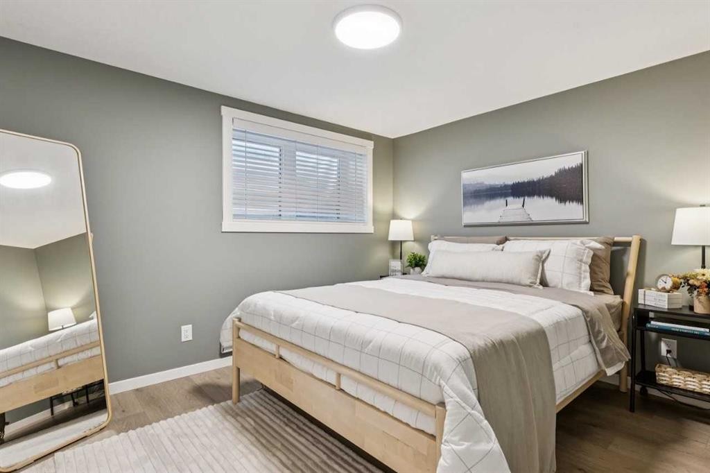 201-135 Mahogany Parade Se, Calgary, AB - Indoor Photo Showing Bedroom