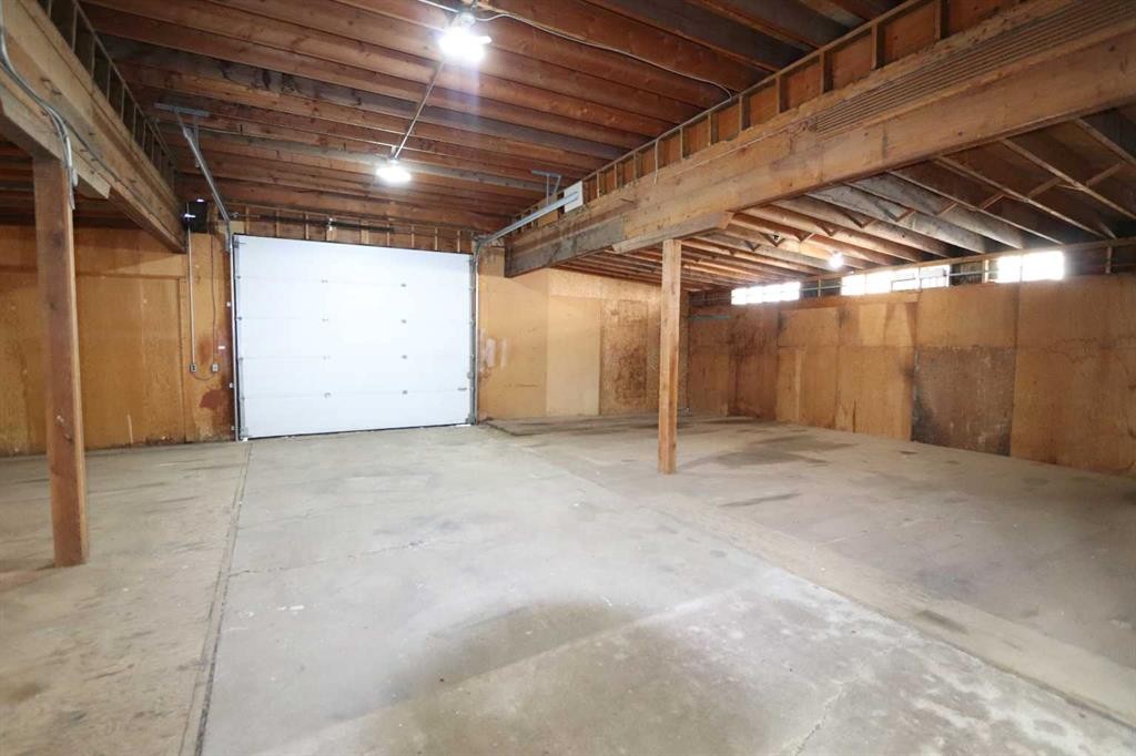 5306 50 Street, Ponoka, AB