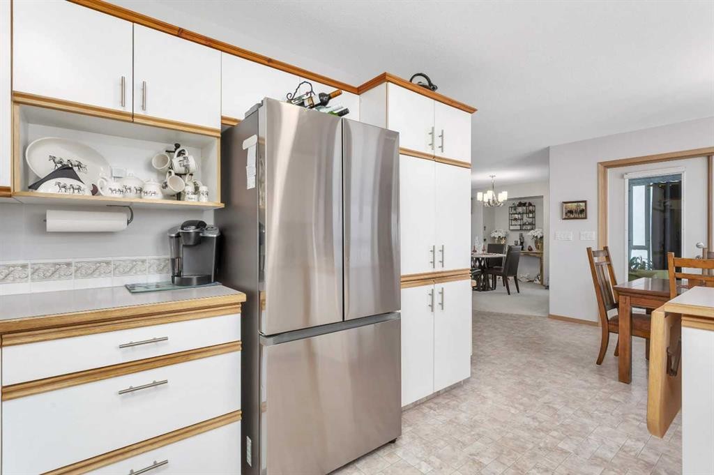 5233 45 Avenue, Rimbey, AB - Indoor Photo Showing Other Room