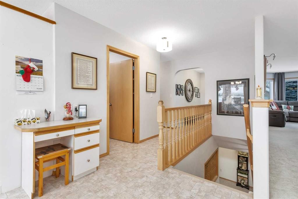 5233 45 Avenue, Rimbey, AB - Indoor Photo Showing Other Room