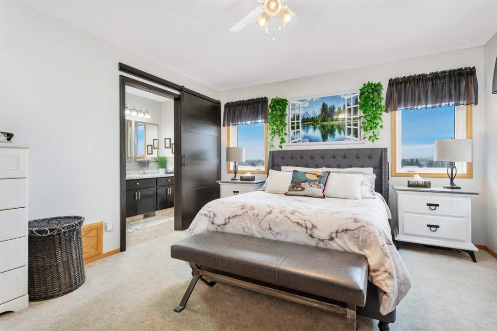 5233 45 Avenue, Rimbey, AB - Indoor Photo Showing Bedroom