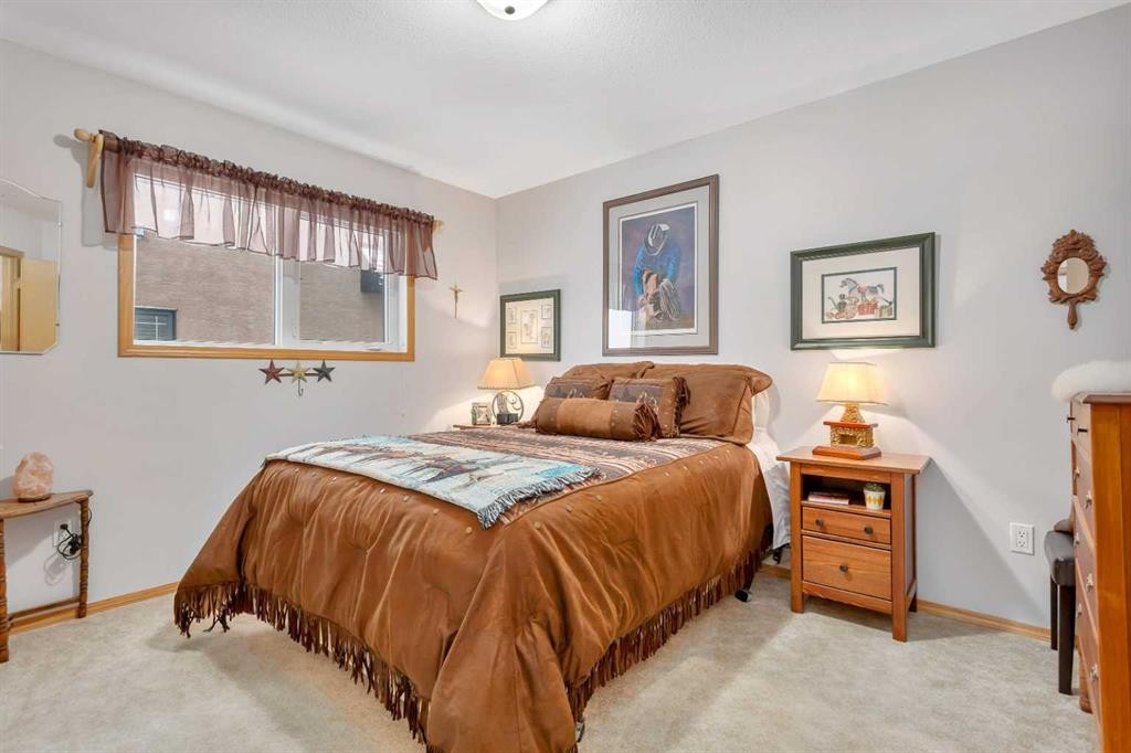 5233 45 Avenue, Rimbey, AB - Indoor Photo Showing Bedroom