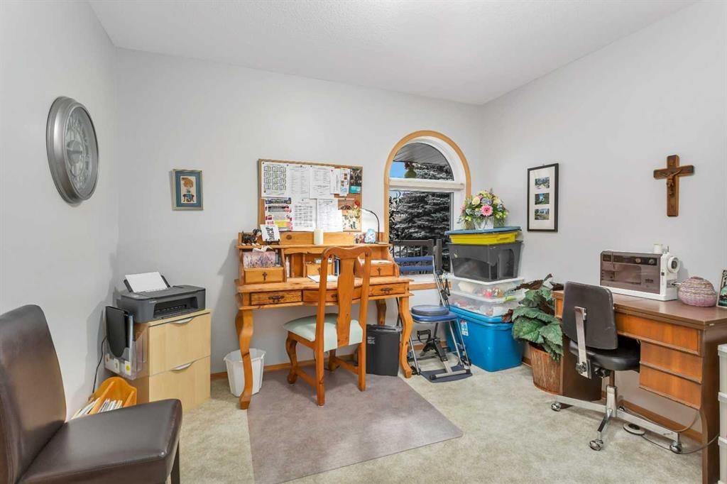 5233 45 Avenue, Rimbey, AB - Indoor Photo Showing Office