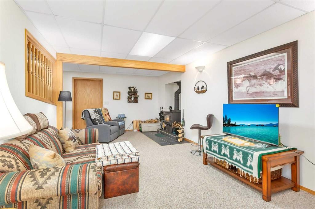 5233 45 Avenue, Rimbey, AB - Indoor