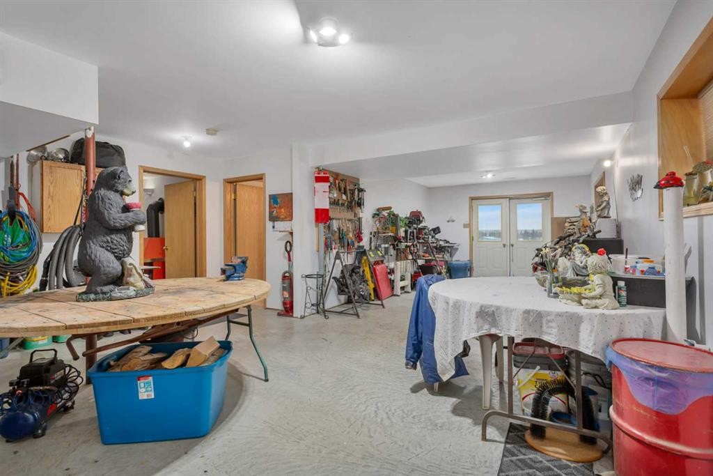 5233 45 Avenue, Rimbey, AB - Indoor Photo Showing Other Room