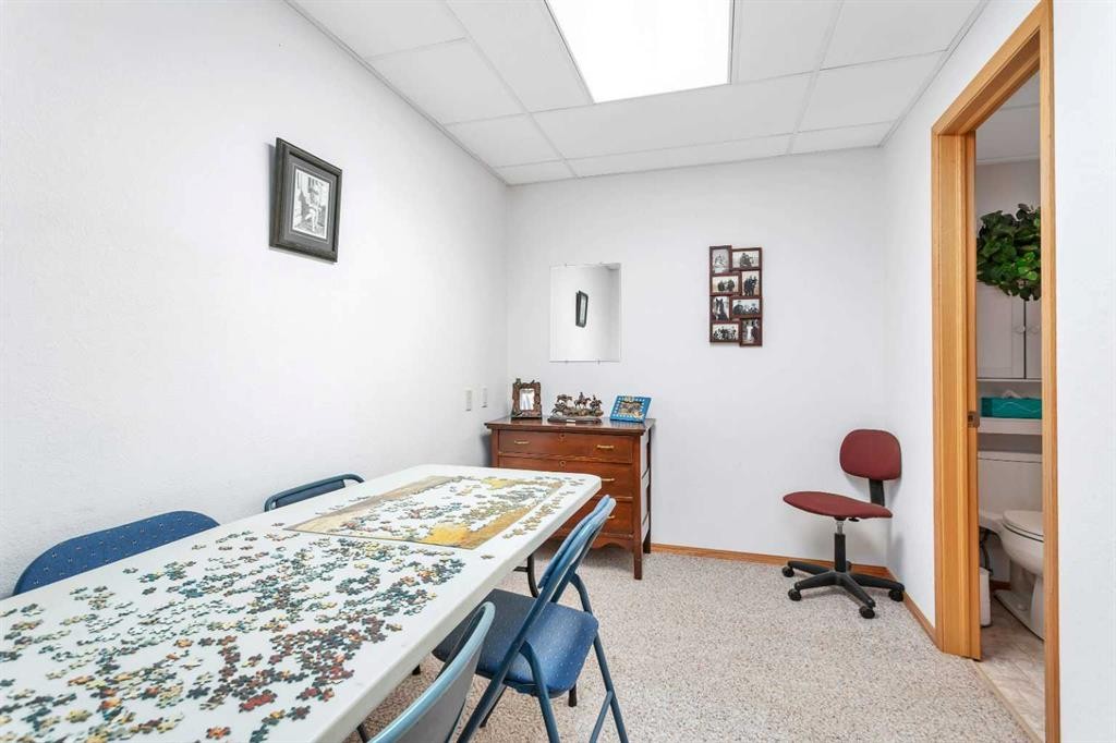 5233 45 Avenue, Rimbey, AB - Indoor