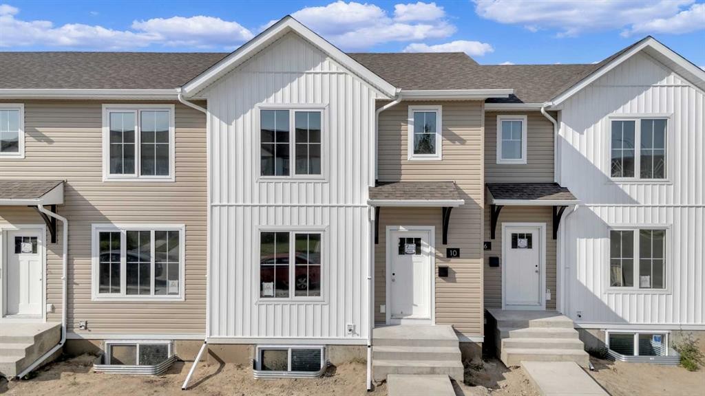 10 Anna Close, Blackfalds, AB - Outdoor With Facade