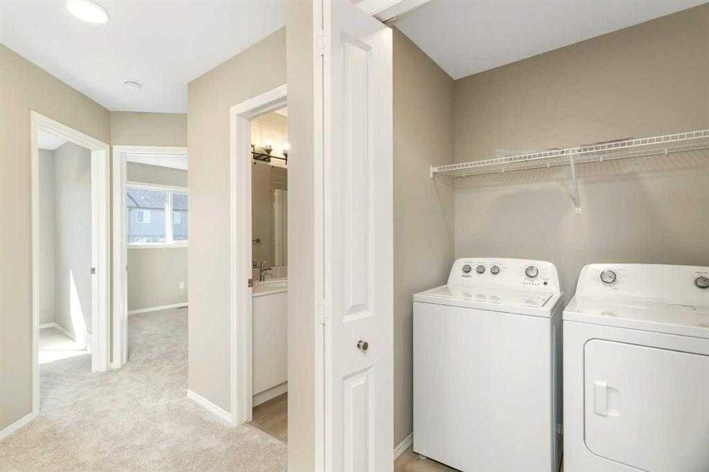 10 Anna Close, Blackfalds, AB - Indoor Photo Showing Laundry Room