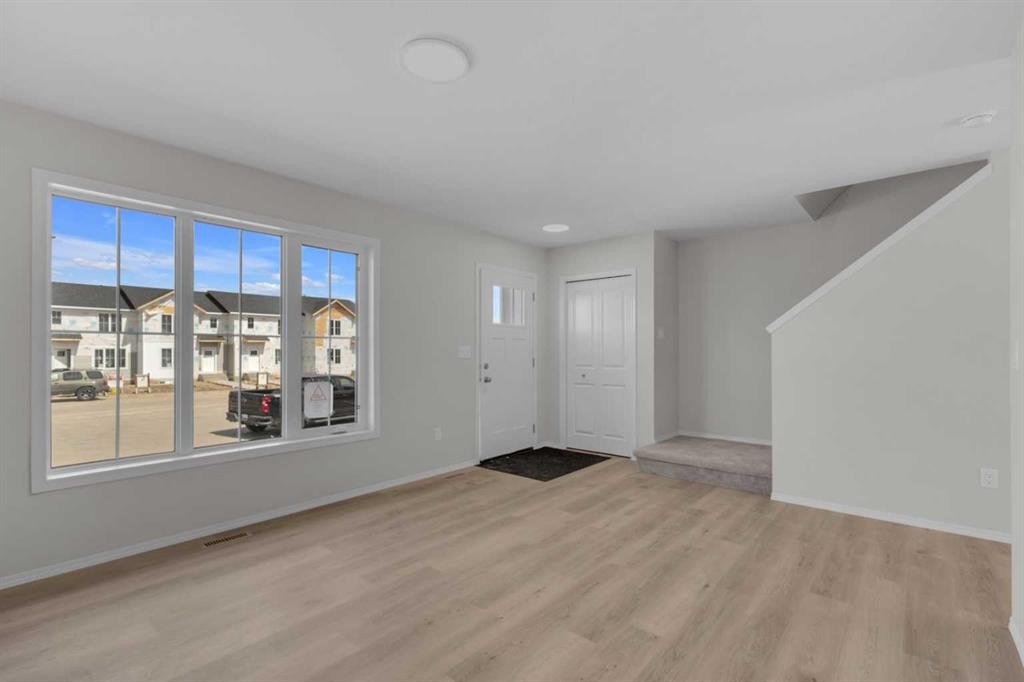 10 Anna Close, Blackfalds, AB - Indoor Photo Showing Other Room