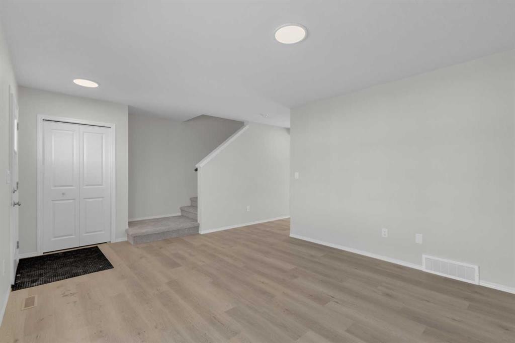 10 Anna Close, Blackfalds, AB - Indoor Photo Showing Other Room