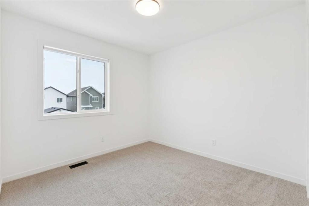 3586 Chestermere Boulevard, Chestermere, AB - Indoor Photo Showing Other Room
