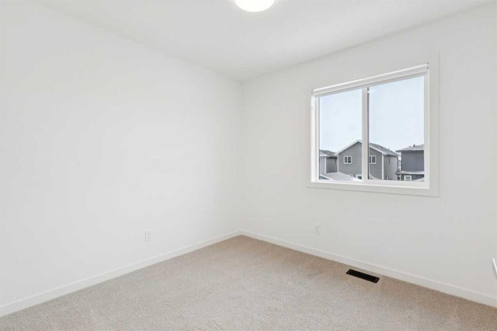 3586 Chestermere Boulevard, Chestermere, AB - Indoor Photo Showing Other Room