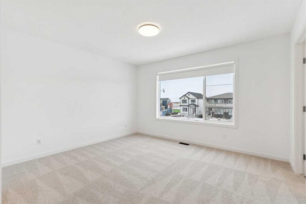 3586 Chestermere Boulevard, Chestermere, AB - Indoor Photo Showing Other Room