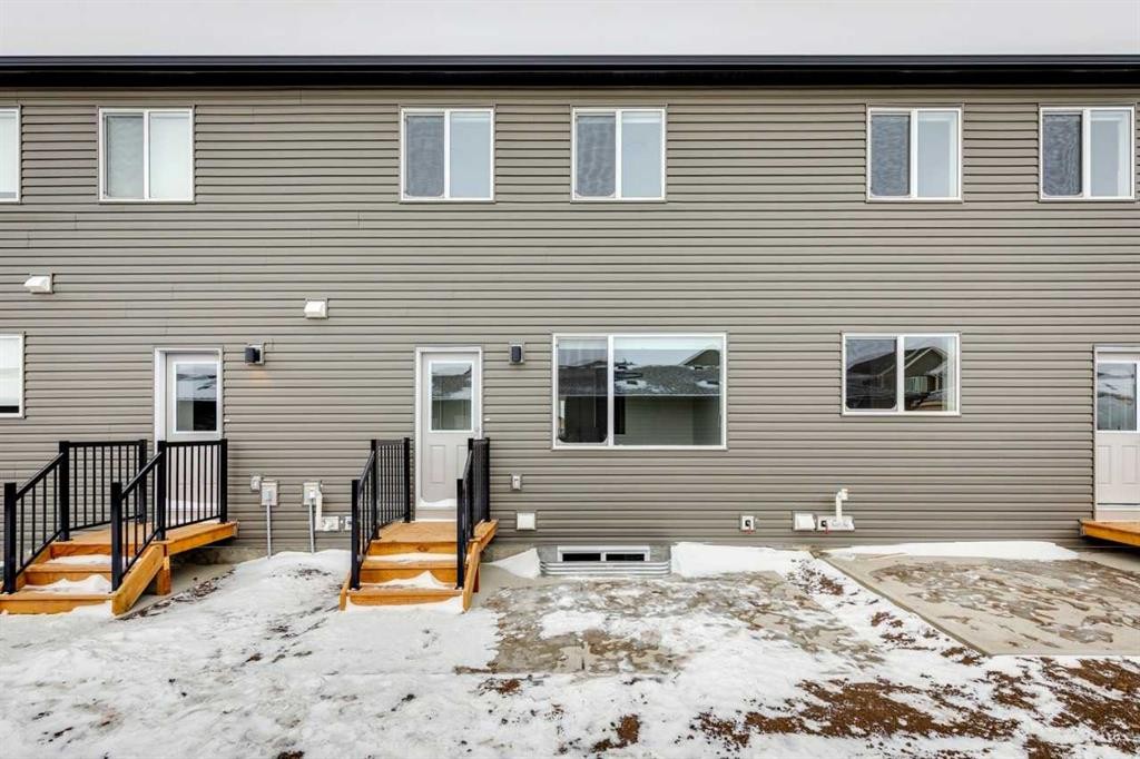 3586 Chestermere Boulevard, Chestermere, AB - Outdoor With Exterior