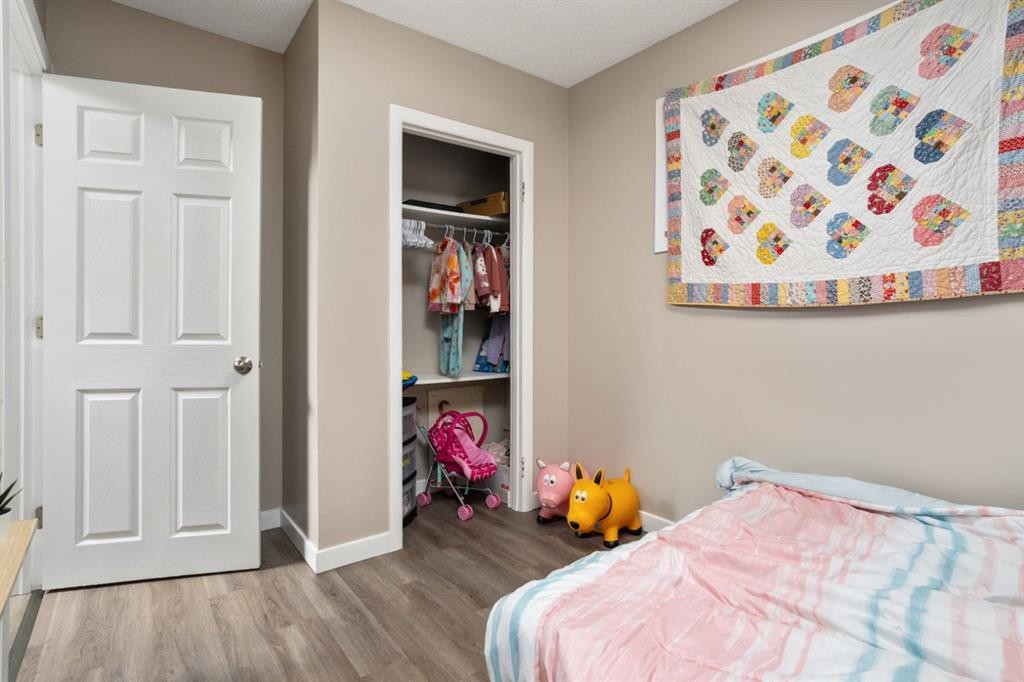 5315 56 Street, Camrose, AB - Indoor Photo Showing Bedroom