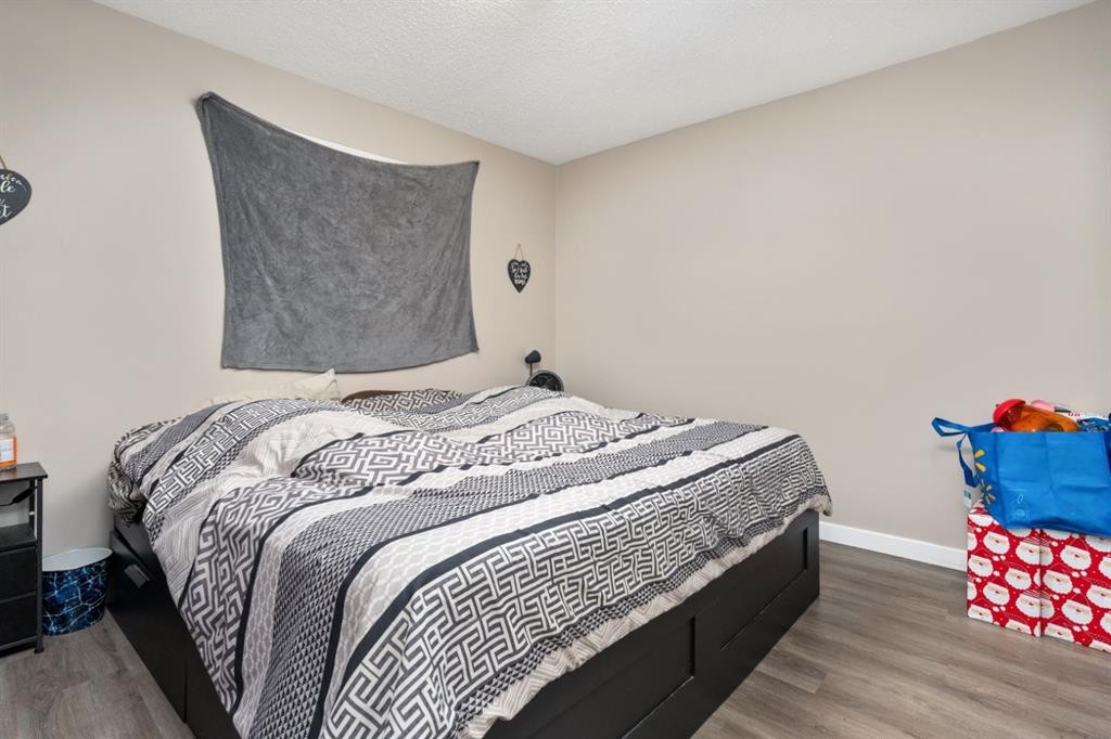 5315 56 Street, Camrose, AB - Indoor Photo Showing Bedroom