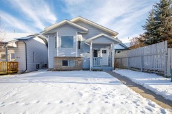 4414 48 Avenue Innisfail, AB T4G 1Y2