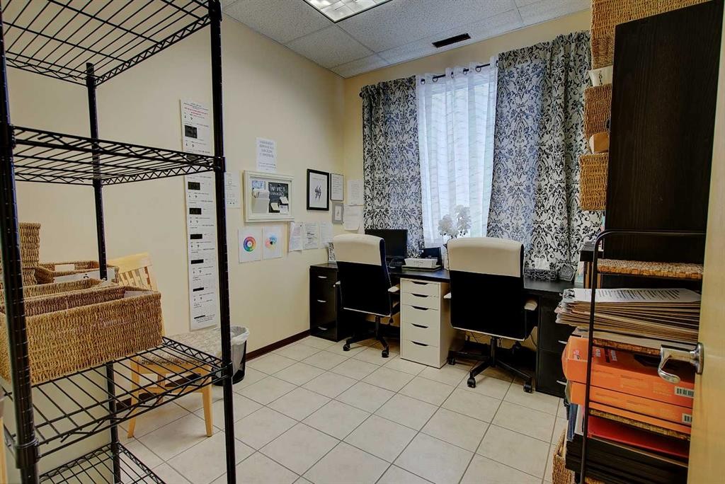 1-5021 Parkwood Road, Blackfalds, AB