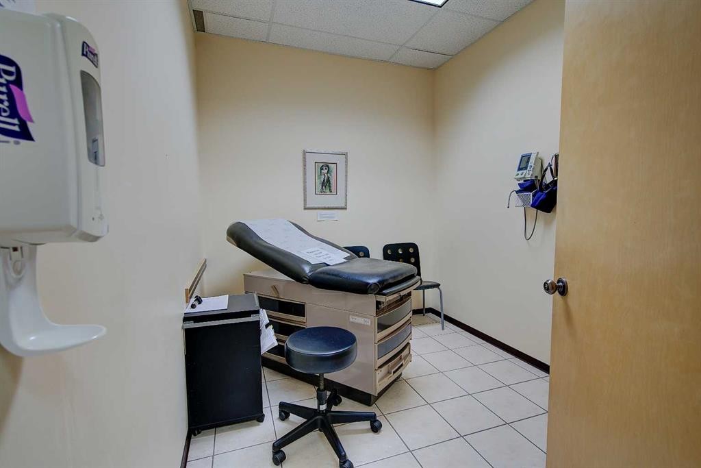 1-5021 Parkwood Road, Blackfalds, AB