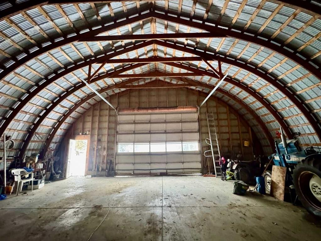 412054 Range Road 6-2, Rural Clearwater County, AB - Indoor Photo Showing Garage