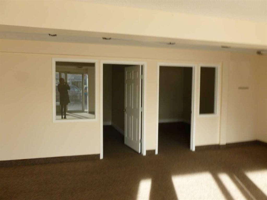 4801 51 Avenue, Red Deer, AB