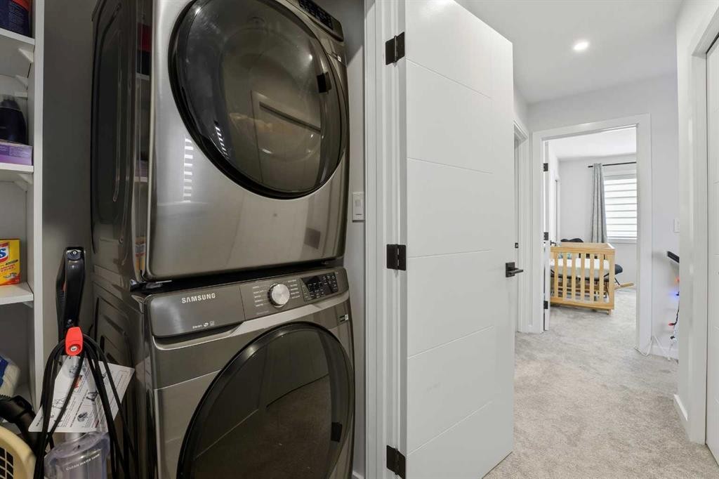 51 Lake Street, Rural Red Deer County, AB - Indoor Photo Showing Laundry Room