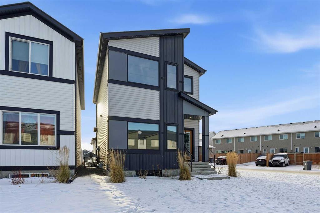 51 Lake Street, Rural Red Deer County, AB - Outdoor