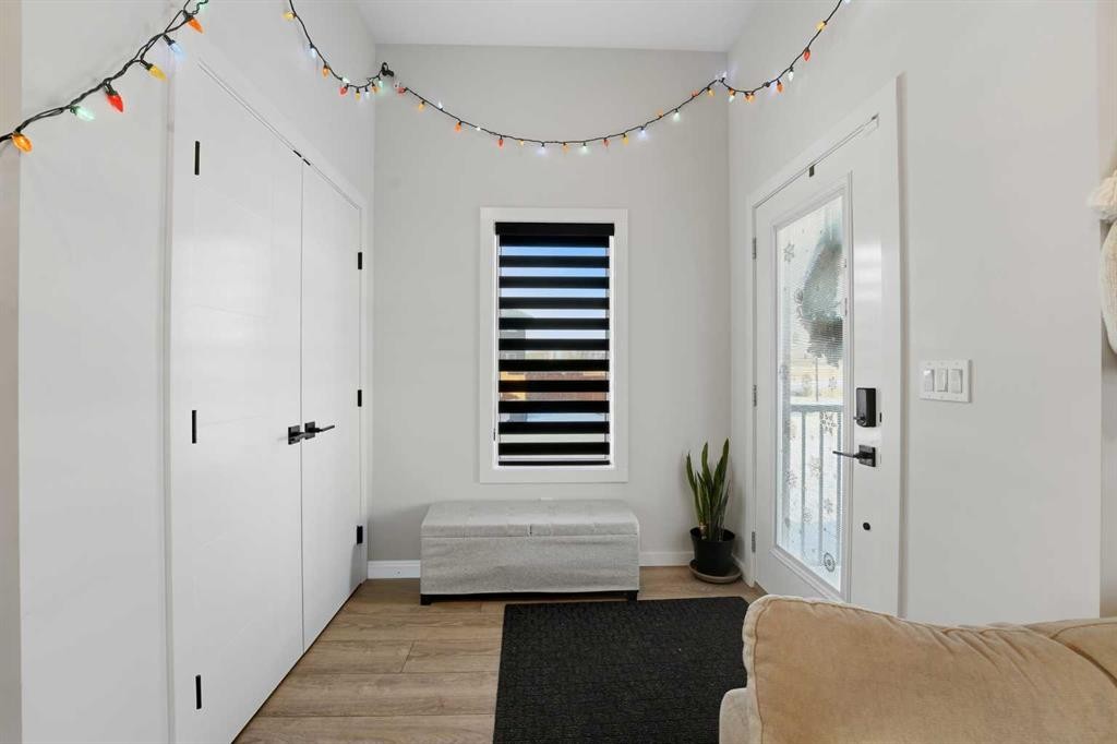 51 Lake Street, Rural Red Deer County, AB - Indoor Photo Showing Other Room